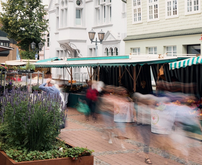 Meller Wochenmarkt Aus Anlass des Stadtfestes „Fabelhaftes Melle“ wird der Meller Wochenmarkt am Samstag, 1. November, vom bisherigen Standort auf dem Markt auf die Weststraße verlegt.